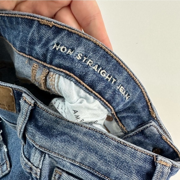 American Eagle Womens 00 Mom Straight Jeans Distressed Raw Hems - Picture 6 of 7